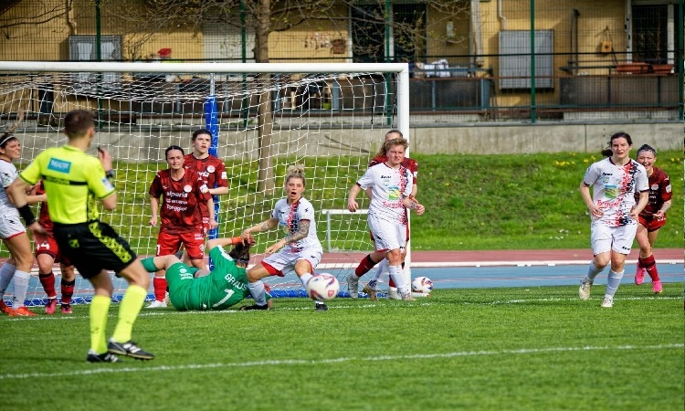 Serie C: la 23ª giornata. Disposto un minuto di raccoglimento in memoria delle vittime di Suviana