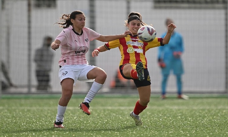 Serie C: Vis Mediterranea Soccer-Palermo in campo 