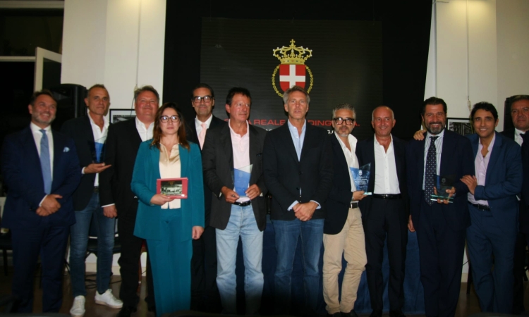 Savoia: il primo club di Serie D con cartolina celebrativa e annullo filatelico 